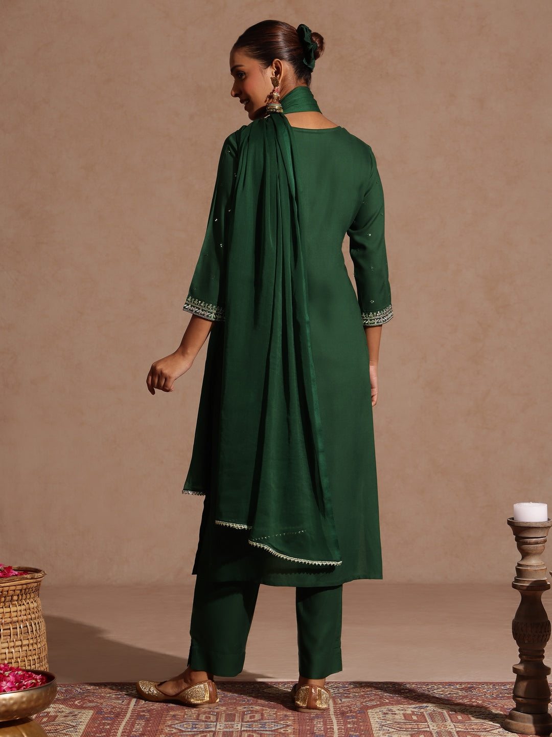 Ninnique Women's Green Rayon Yoke Embroidered Sequinned Straight Kurta Set With Dupatta