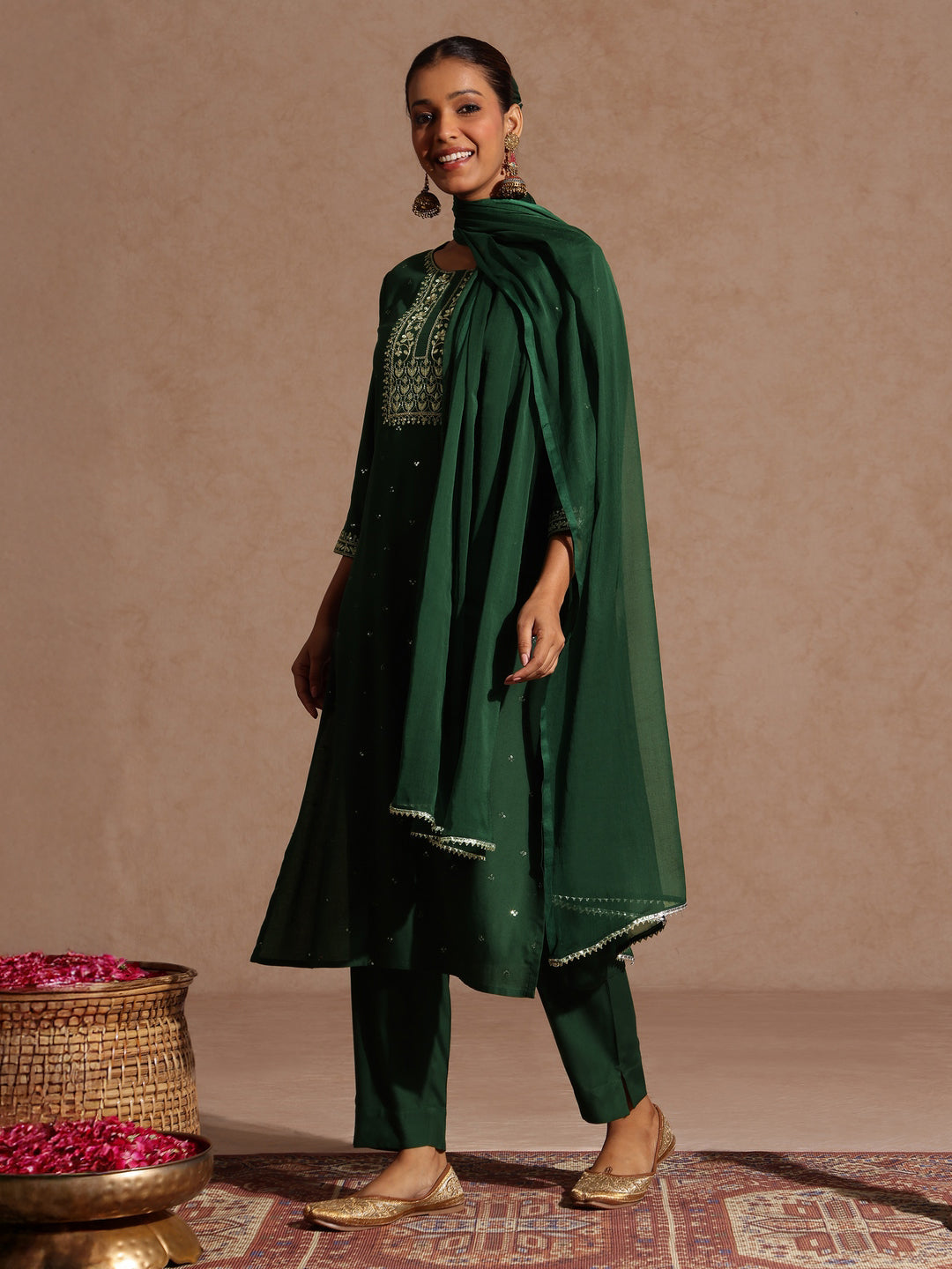 Ninnique Women's Green Rayon Yoke Embroidered Sequinned Straight Kurta Set With Dupatta