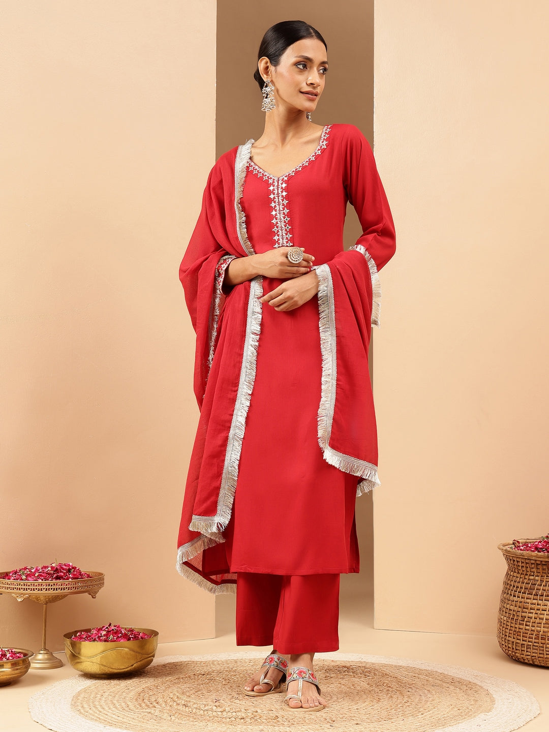 Ninnique Women's Maroon Rayon Yoke Embroidered Straight Kurta Set