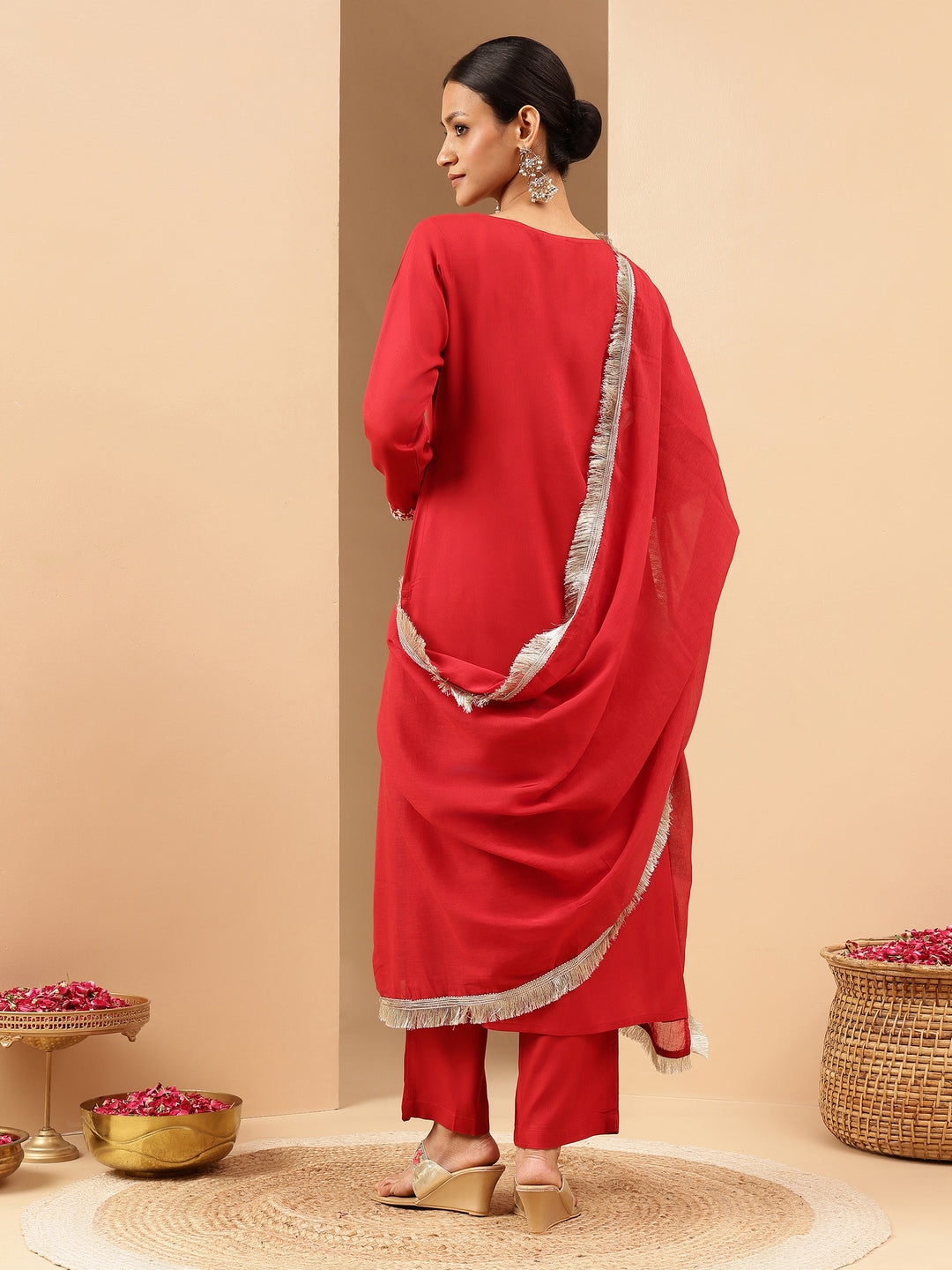 Ninnique Women's Maroon Rayon Yoke Embroidered Straight Kurta Set
