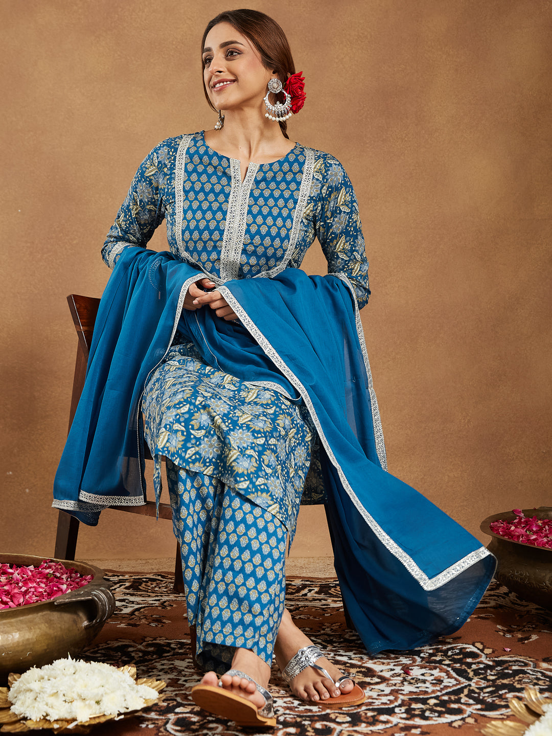 Ninnique Women's Teal Blue Pure Cotton Yoke Design Floral Printed Straight Kurta Set