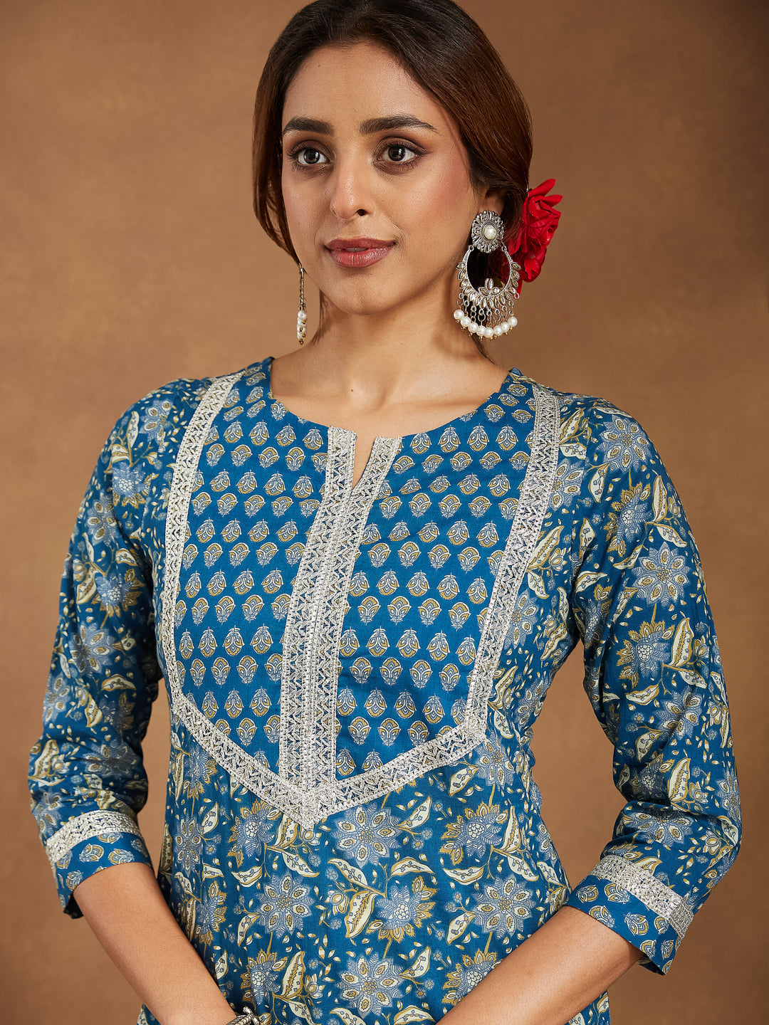 Ninnique Women's Teal Blue Pure Cotton Yoke Design Floral Printed Straight Kurta Set