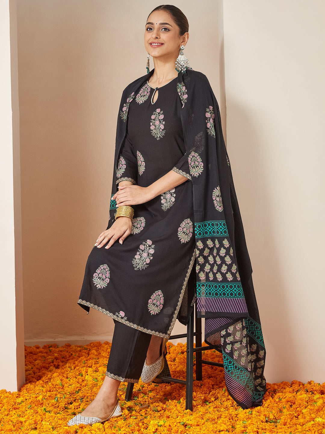 Ninnique Women's Black Rayon Floral Gold Printed Straight Kurta Set