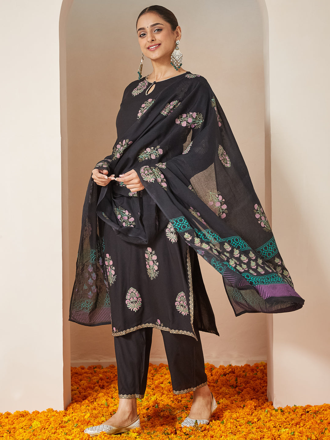 Ninnique Women's Black Rayon Floral Gold Printed Straight Kurta Set
