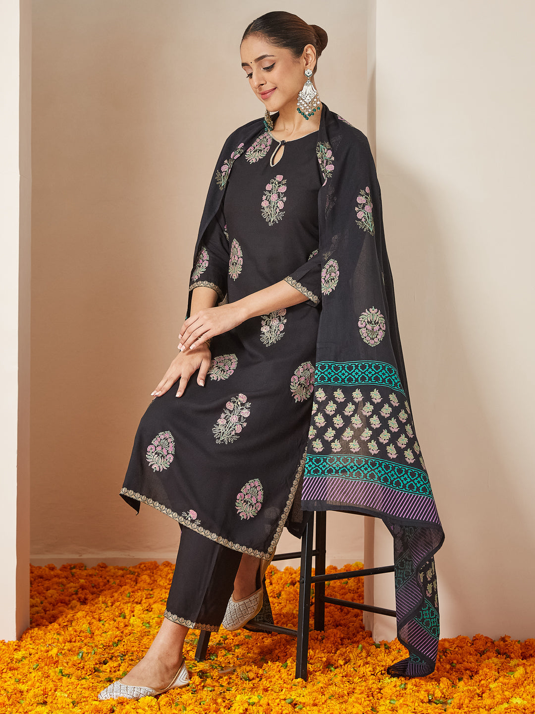 Ninnique Women's Black Rayon Floral Gold Printed Straight Kurta Set