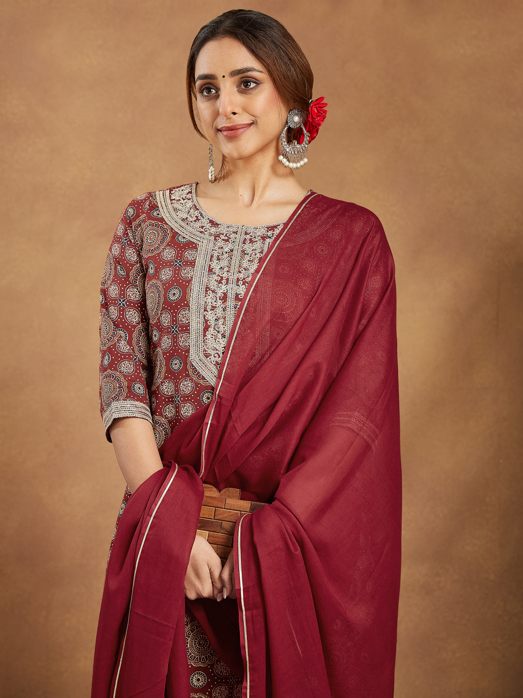 Ninnique Women's Maroon Pure Cotton Ethnic Motifs Printed Straight Kurta Set