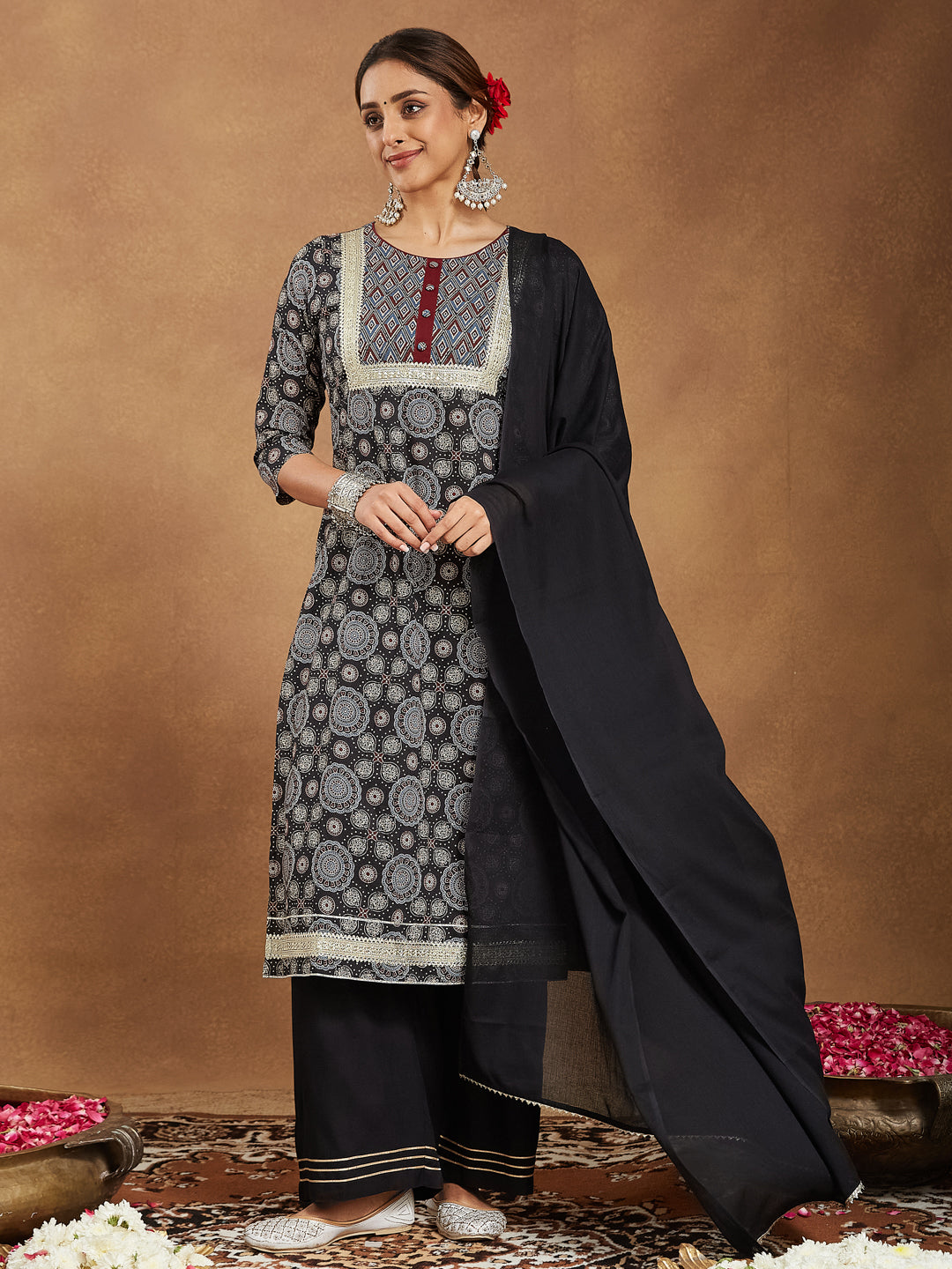 Ninnique Women's Black Pure Cotton Ajrakh Printed Straight Kurta Set