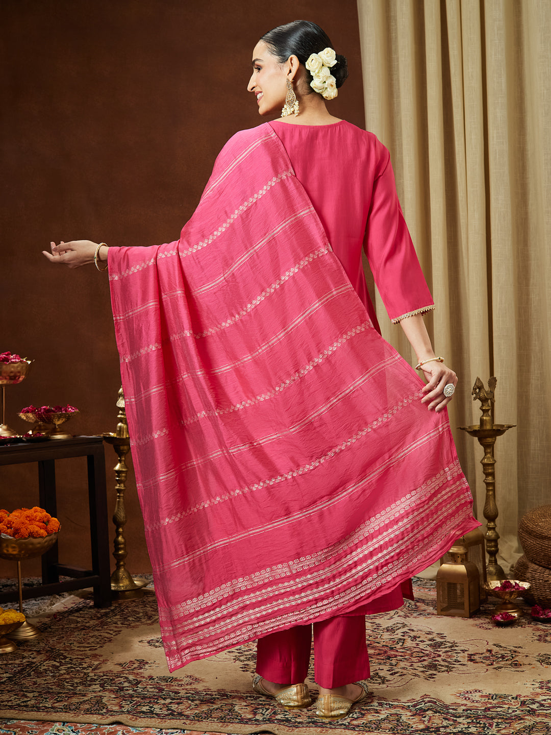 Ninnique Women's Pink Chanderi Silk Zari Yoke Embroidered Straight Kurta Set