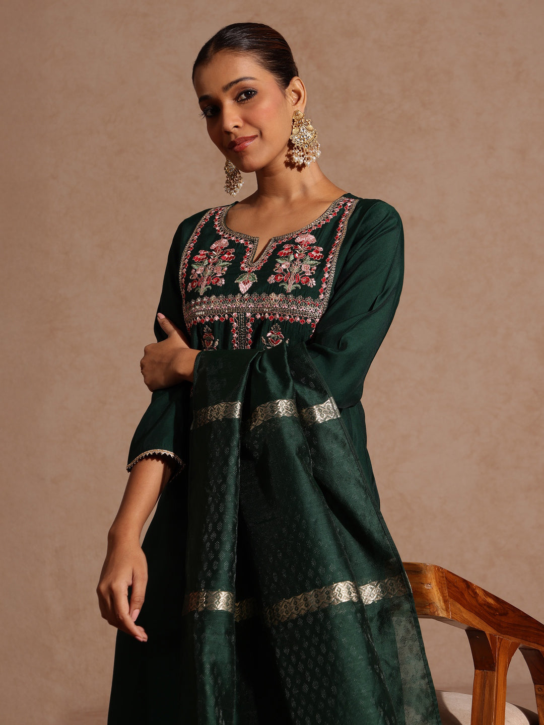 Ninnique Women's Bottle Green Chanderi Silk Zari Yoke Embroidered Straight Kurta Set