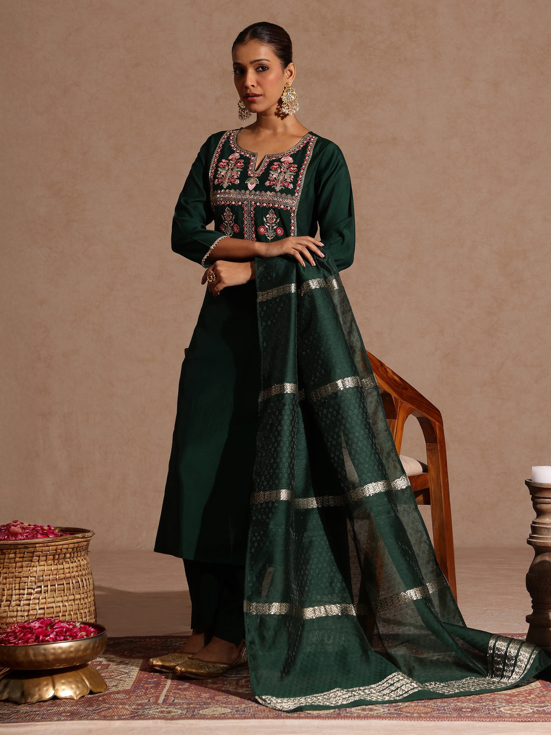 Ninnique Women's Bottle Green Chanderi Silk Zari Yoke Embroidered Straight Kurta Set