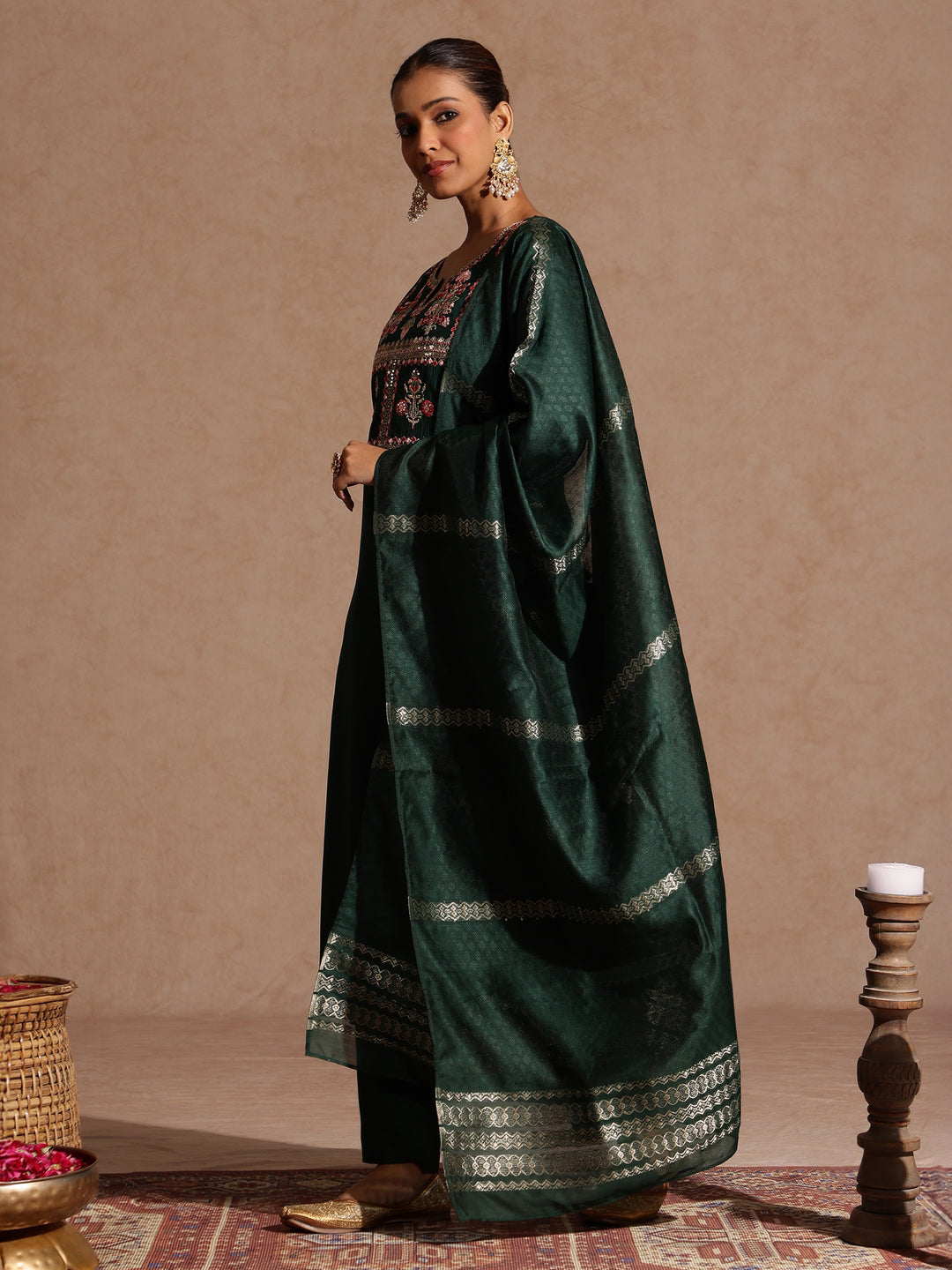 Ninnique Women's Bottle Green Chanderi Silk Zari Yoke Embroidered Straight Kurta Set