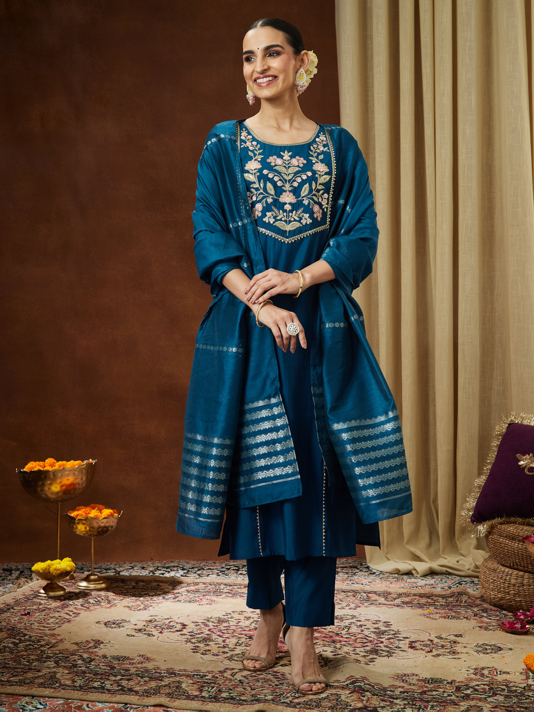 Ninnique Women's Teal Blue Chanderi Silk Yoke Embroidered Straight Kurta Set
