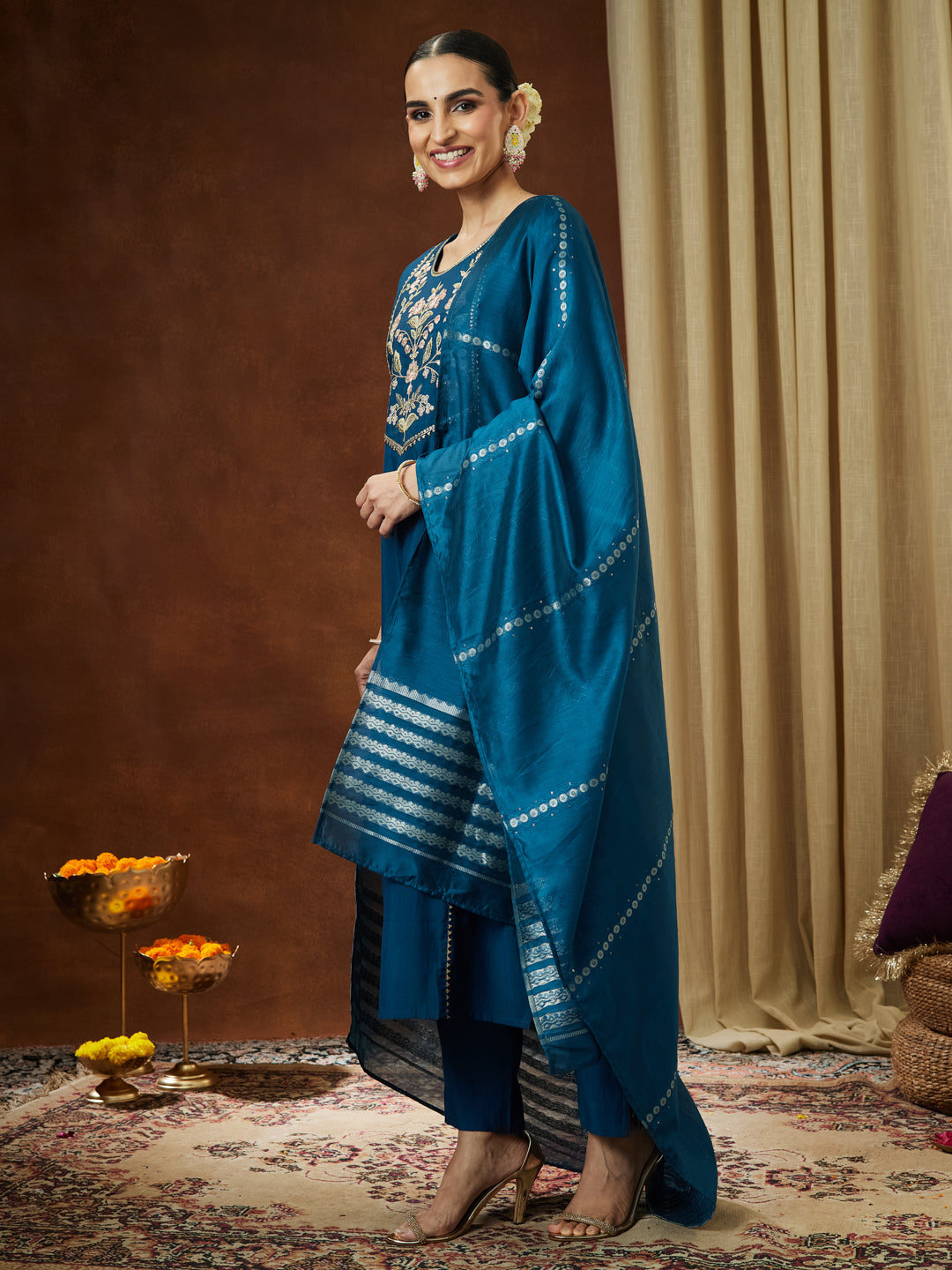 Ninnique Women's Teal Blue Chanderi Silk Yoke Embroidered Straight Kurta Set
