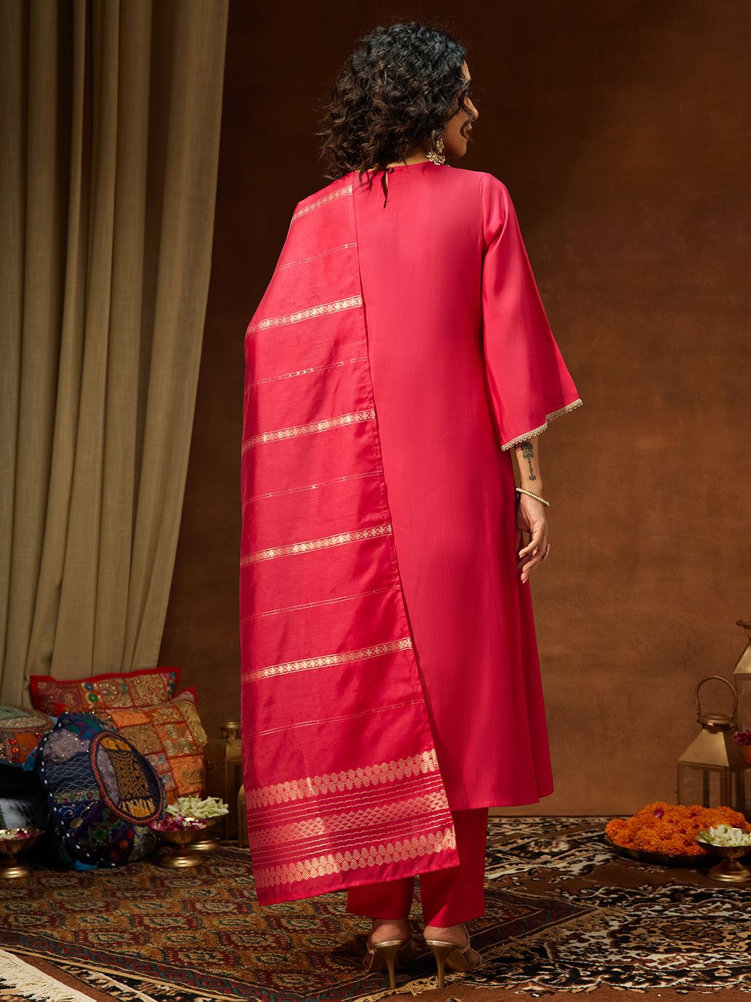 Ninnique Women's Pink Chanderi Silk Zari Yoke Embroidered Straight Kurta Set