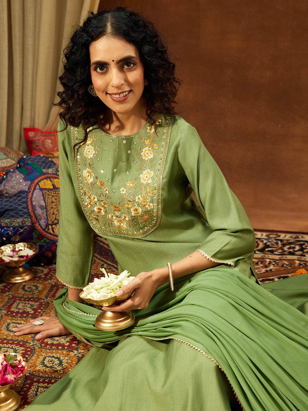 Ninnique Women's Sage Green Silk Blend Zari Yoke Embroidered Straight Kurta Set