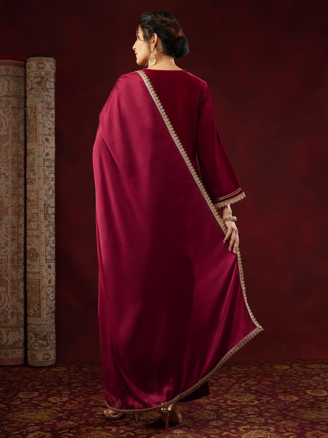 Ninnique Women's Red Velvet Zari Yoke Embroidered Straight Kurta Set