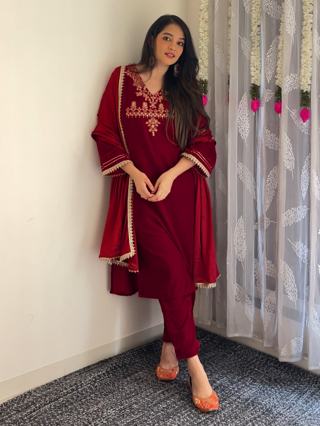 Ninnique Women's Red Velvet Zari Yoke Embroidered Straight Kurta Set
