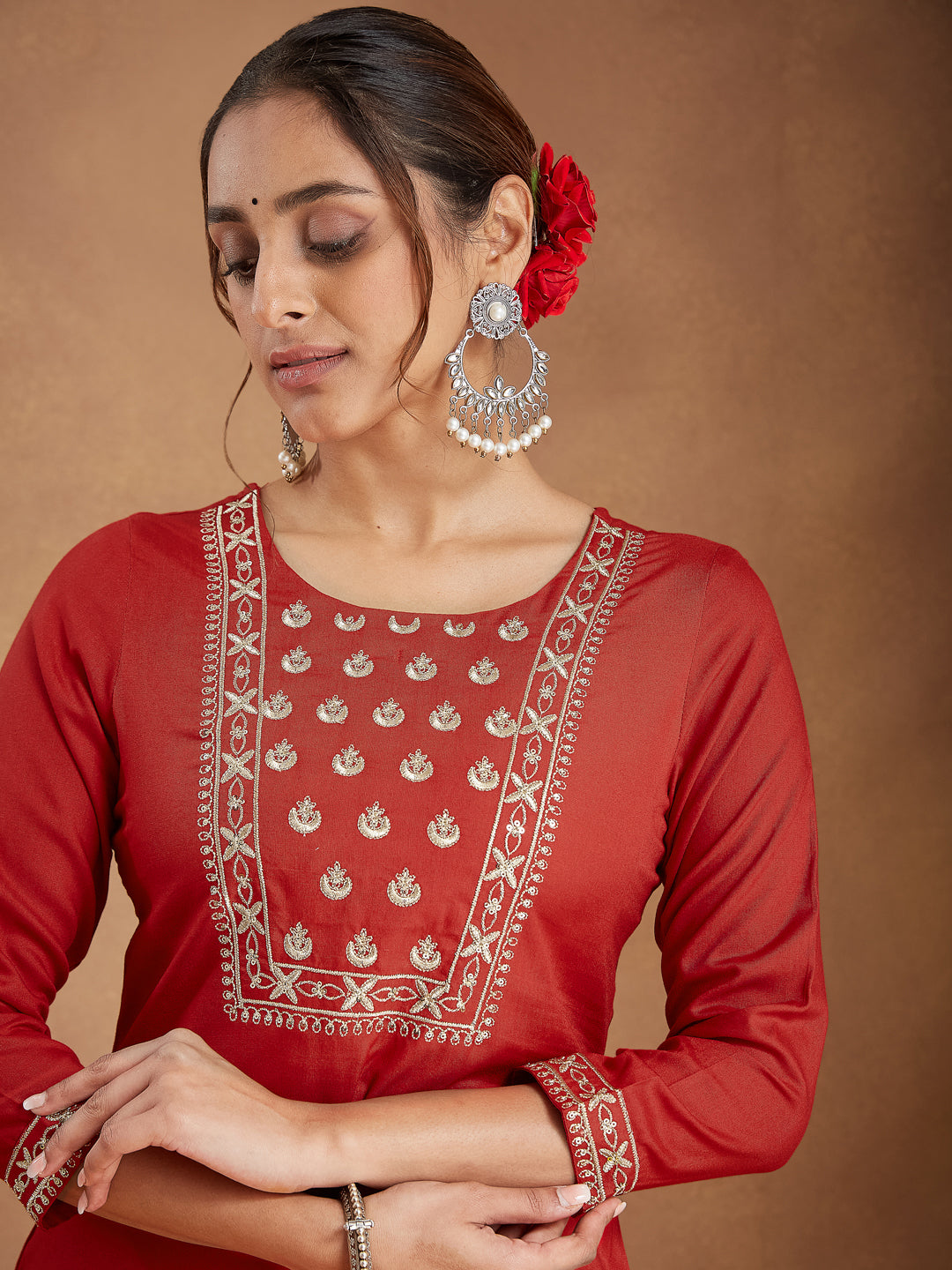Ninnique Women's Red Rayon Yoke Embroidered Straight Kurta Set