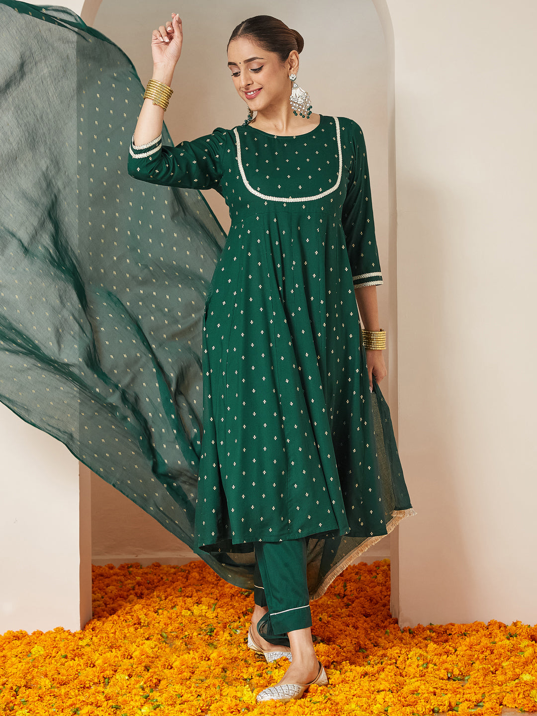 Ninnique Women's Dark Green Rayon Gold Printed Anarkali Kurta Set