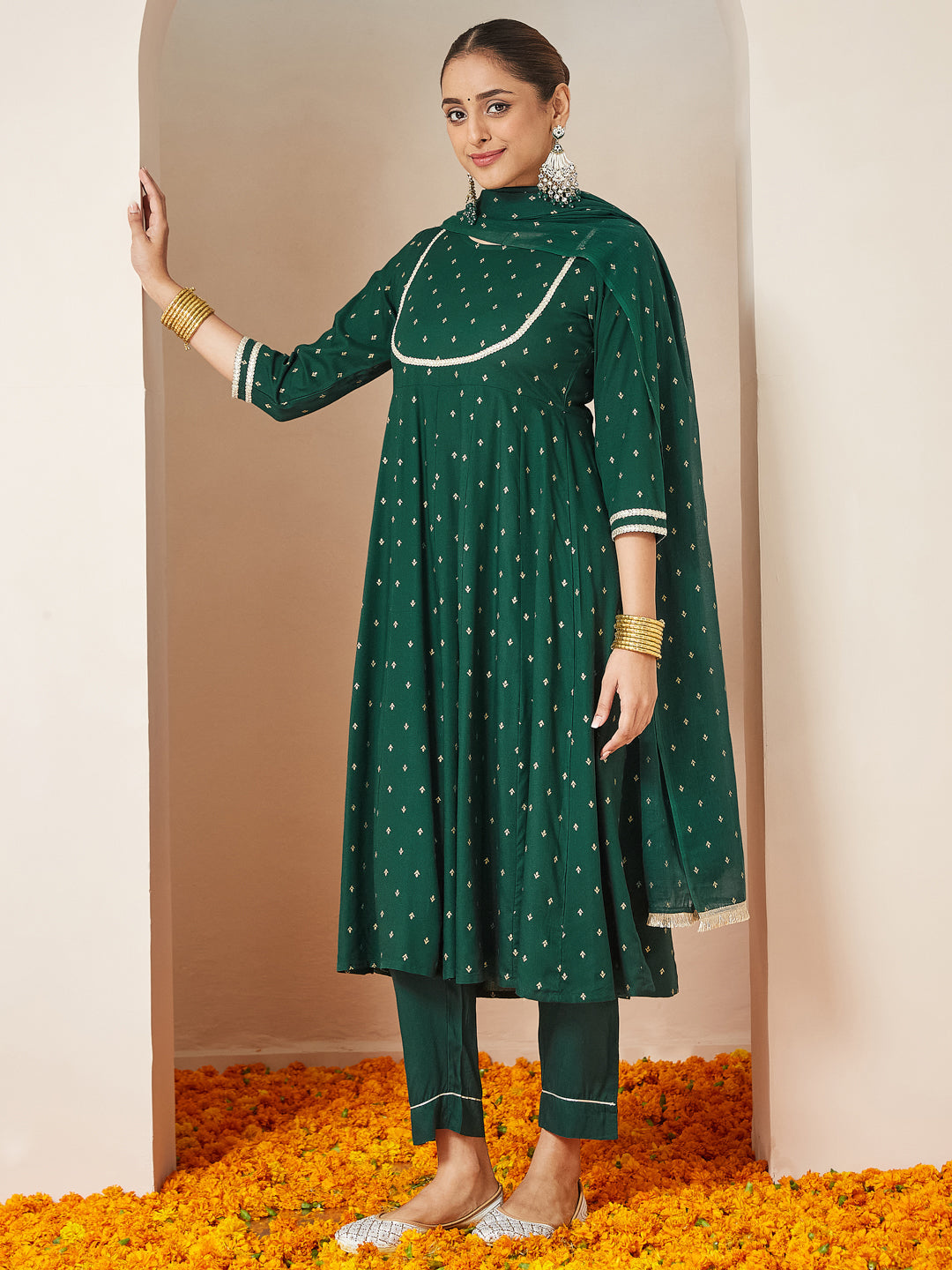 Ninnique Women's Dark Green Rayon Gold Printed Anarkali Kurta Set