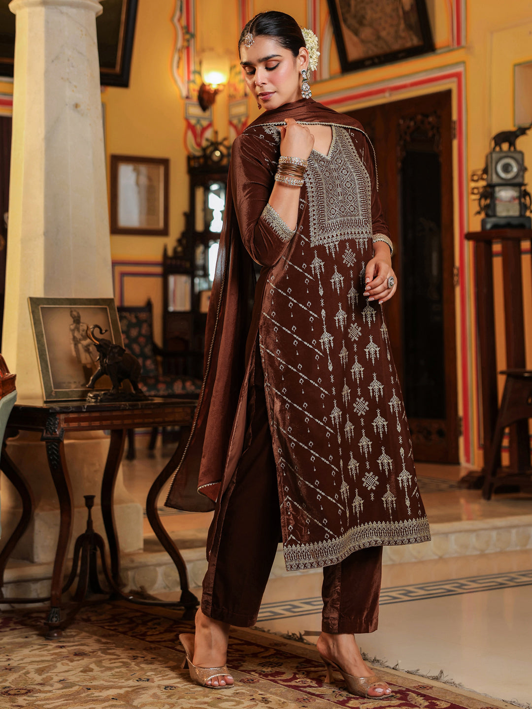 Ninnique Women's Brown Velvet Embellished Gold Printed Straight Kurta Set