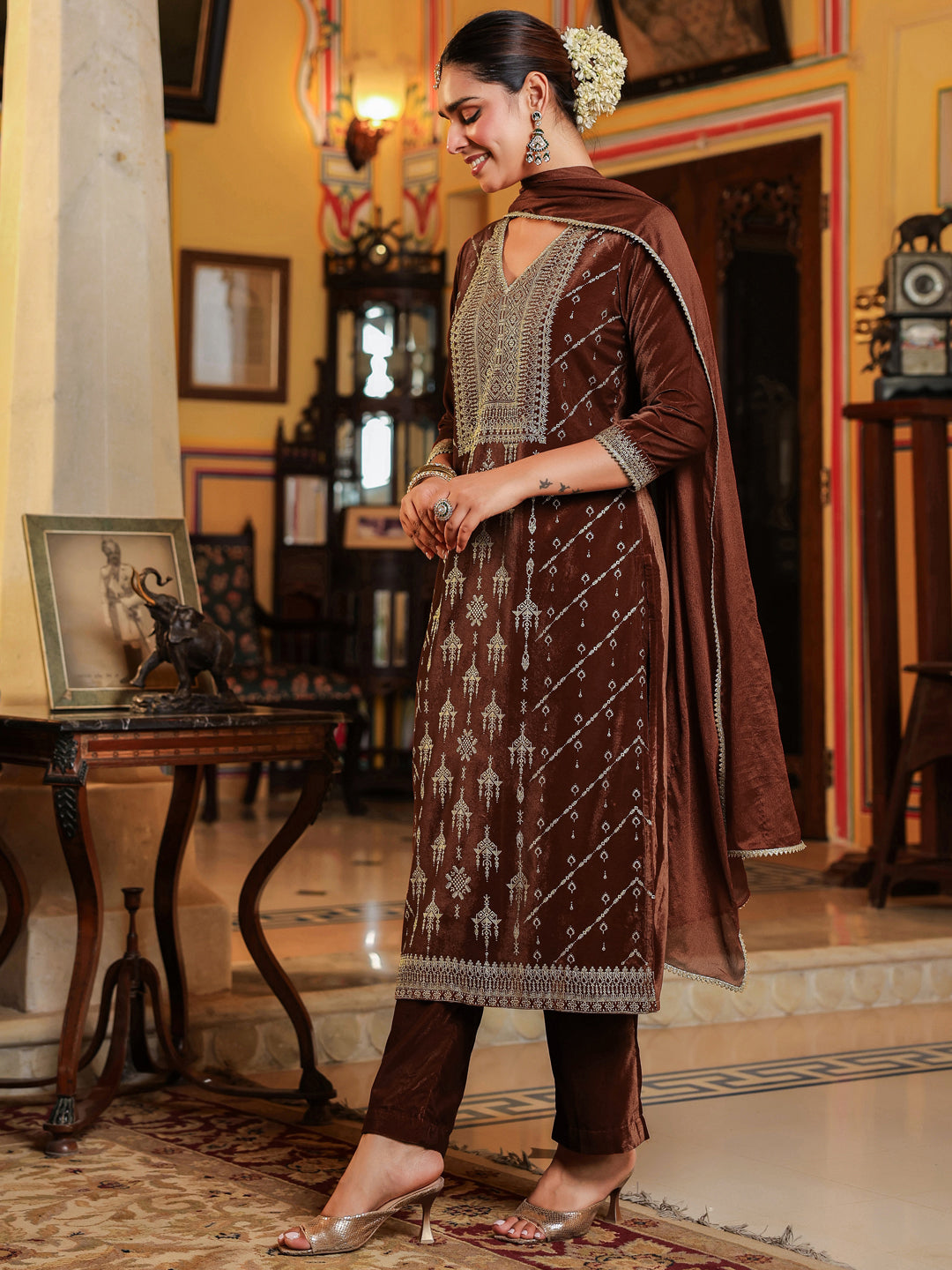 Ninnique Women's Brown Velvet Embellished Gold Printed Straight Kurta Set