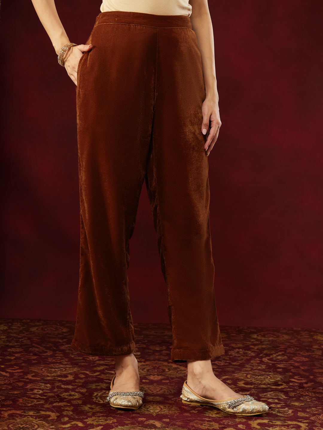 Ninnique Women's Brown Velvet Embellished Straight Kurta Set