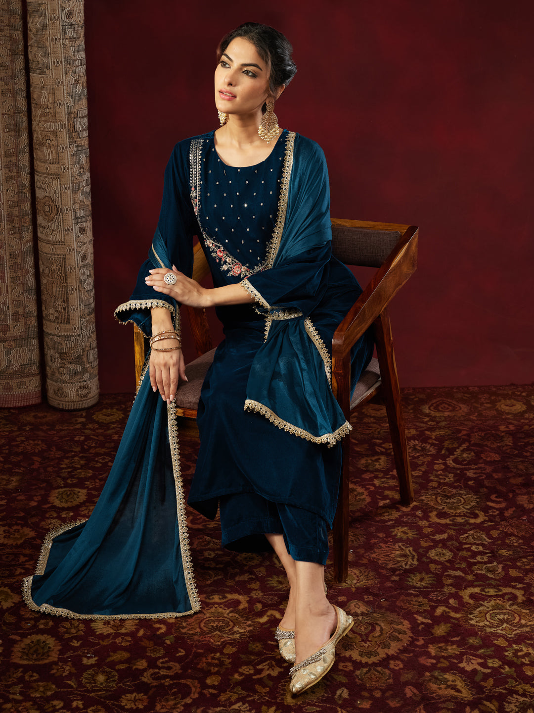 Ninnique Women's Teal Blue Velvet Yoke Embroidered Straight Kurta Set