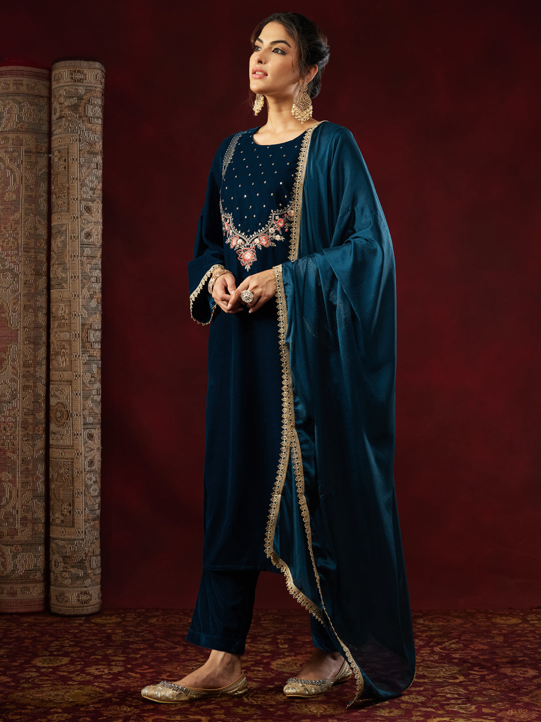 Ninnique Women's Teal Blue Velvet Yoke Embroidered Straight Kurta Set