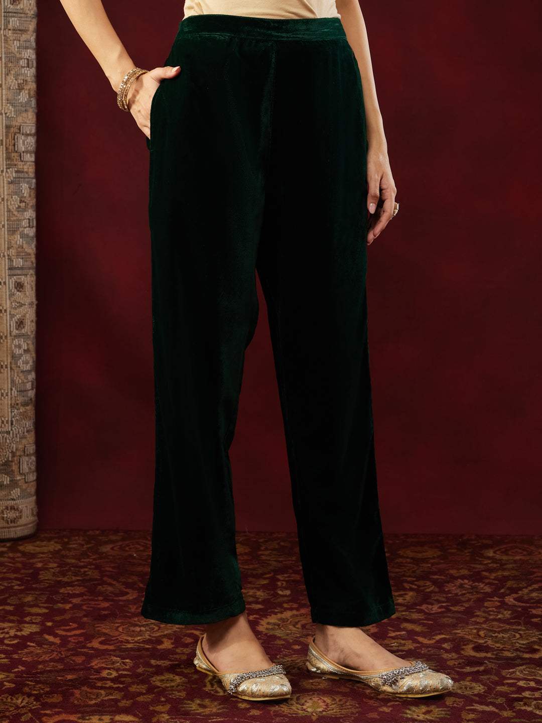 Ninnique Women's Bottle Green Velvet Yoke Embroidered Straight Kurta Set