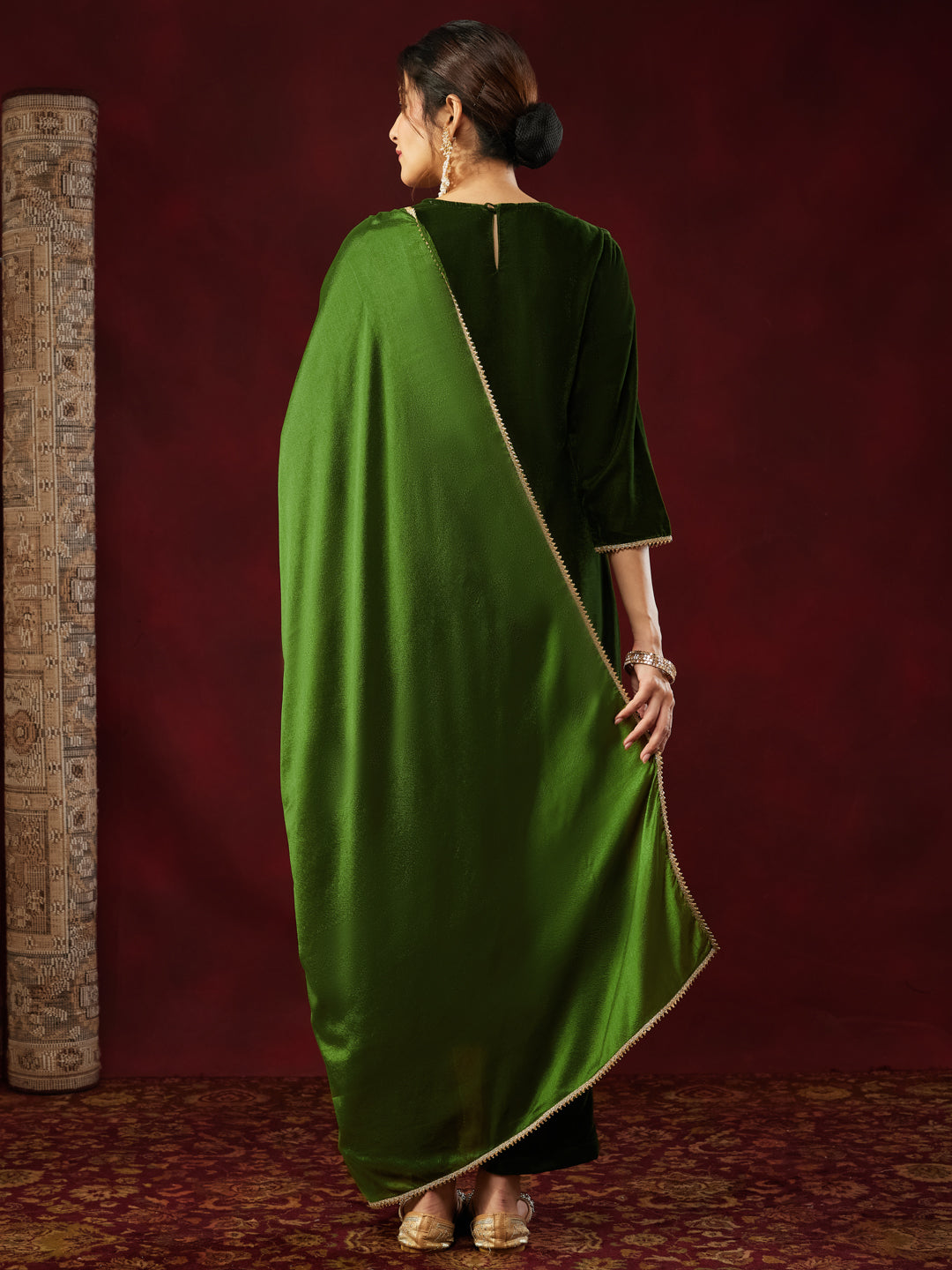 Ninnique Women's Olive Green Velvet Yoke Embroidered Straight Kurta Set