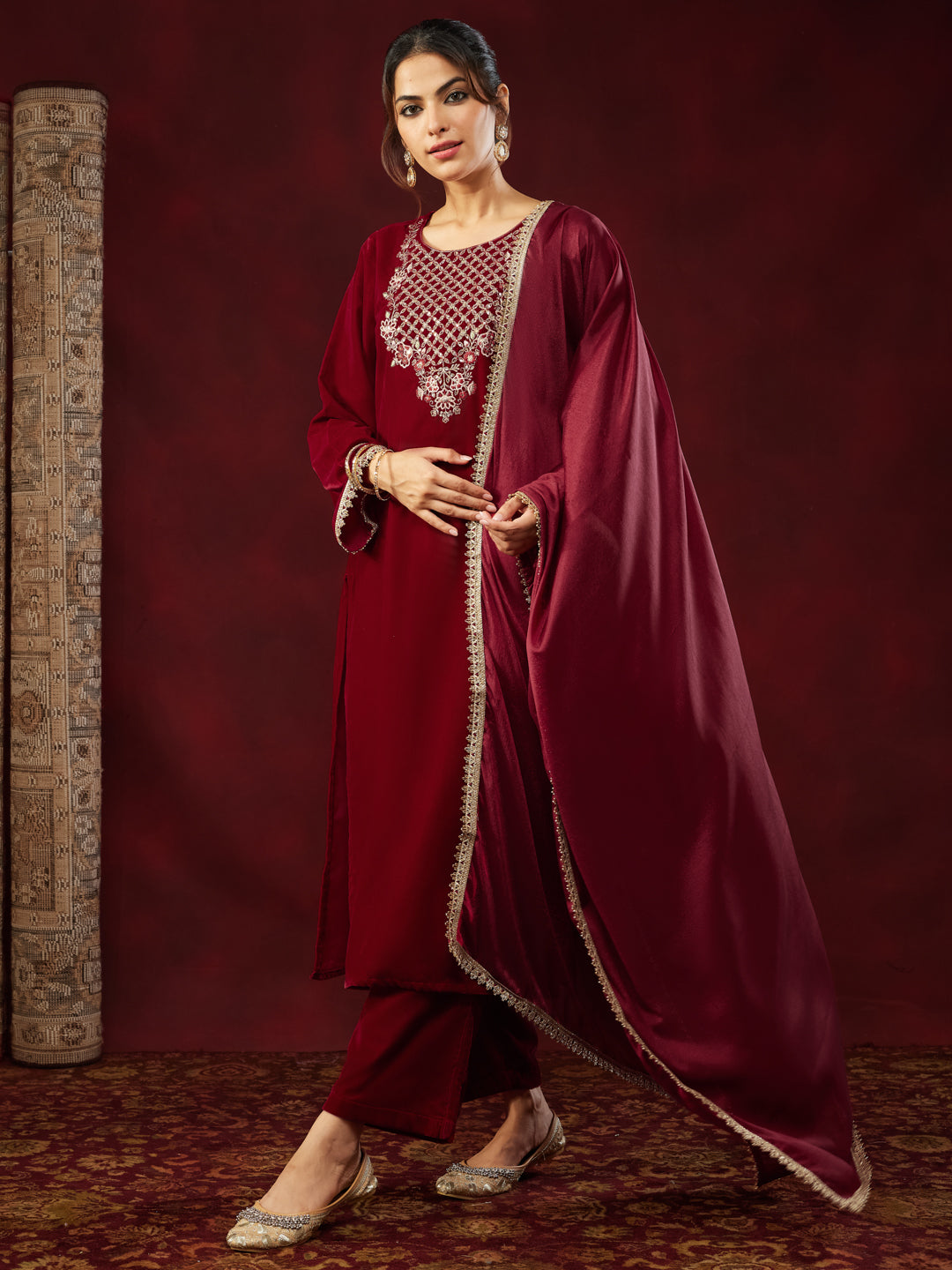 Ninnique Women's Red Velvet Zari Yoke Embroidered Straight Kurta Set
