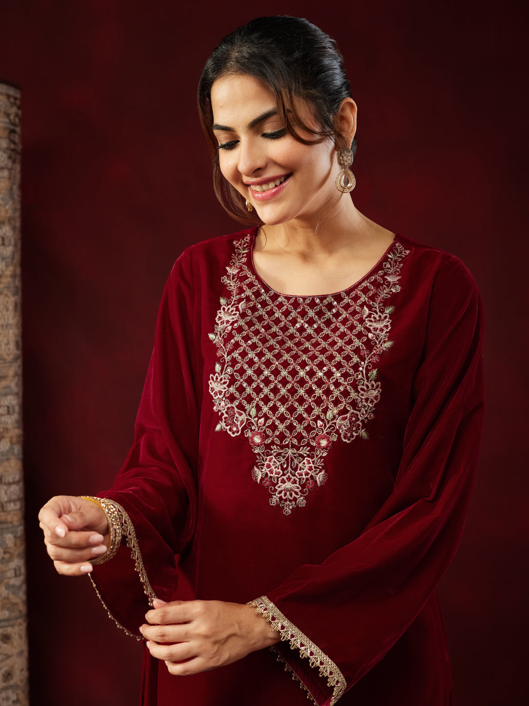 Ninnique Women's Red Velvet Zari Yoke Embroidered Straight Kurta Set