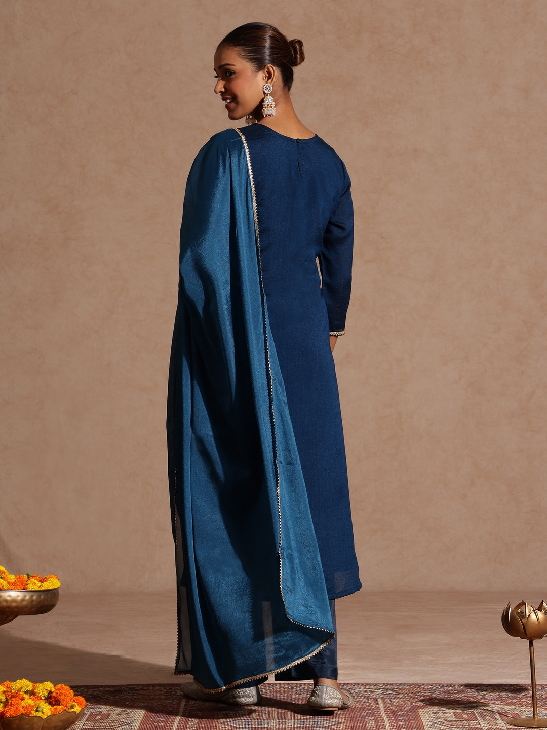 Ninnique Women's Teal Blue Silk Blend Zari Embroidered Straight Kurta Set