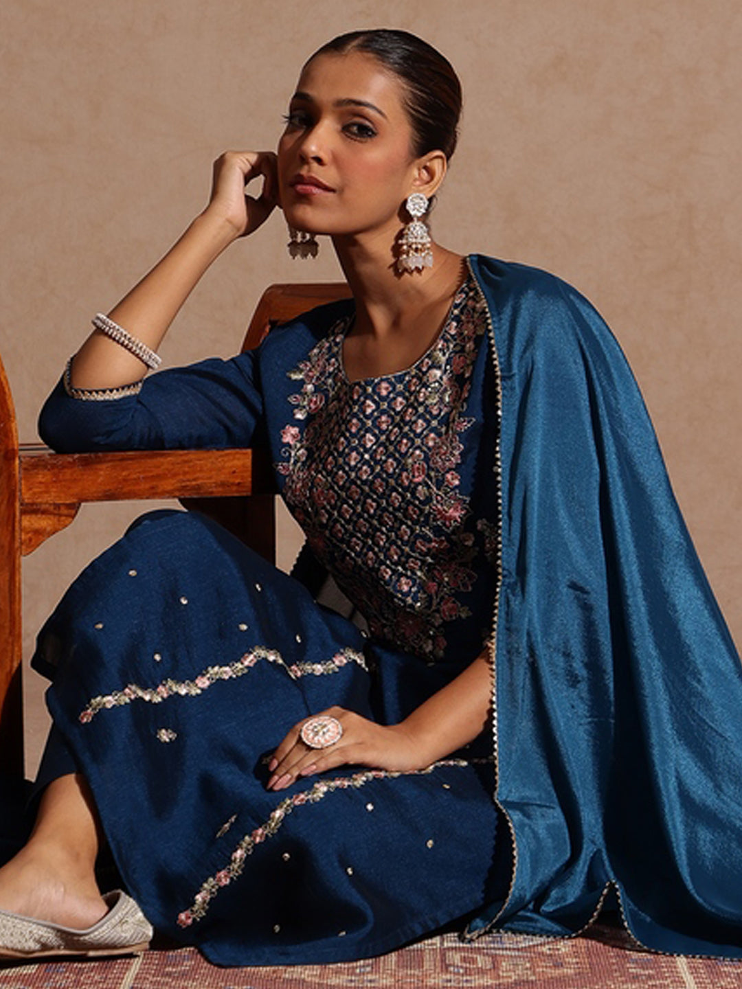 Ninnique Women's Teal Blue Silk Blend Zari Embroidered Straight Kurta Set