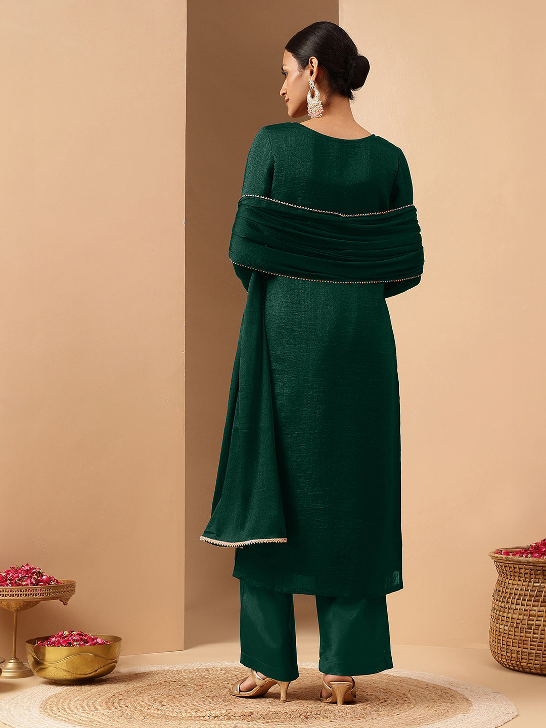 Ninnique Women's Bottle Green Silk Blend Zari Embroidered Straight Kurta Set