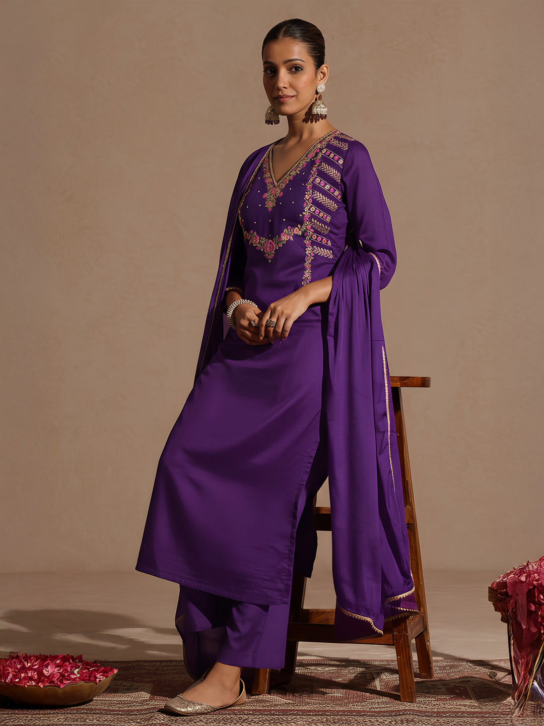 Ninnique Women's Purple Silk Blend Embroidered Straight Kurta Set