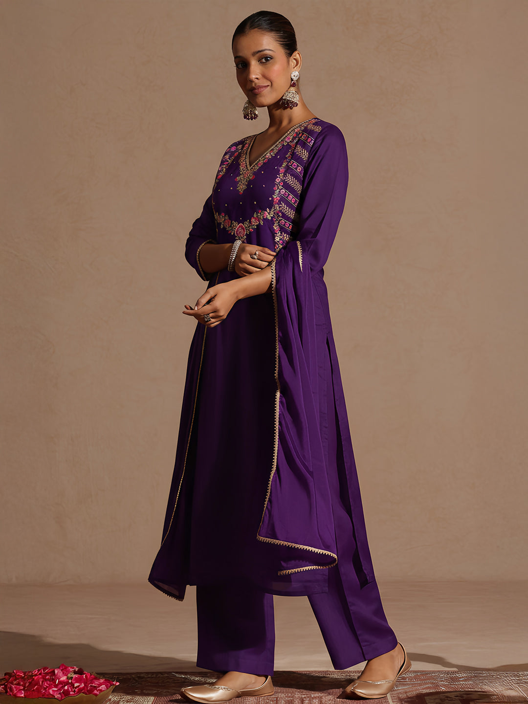 Ninnique Women's Purple Silk Blend Embroidered Straight Kurta Set