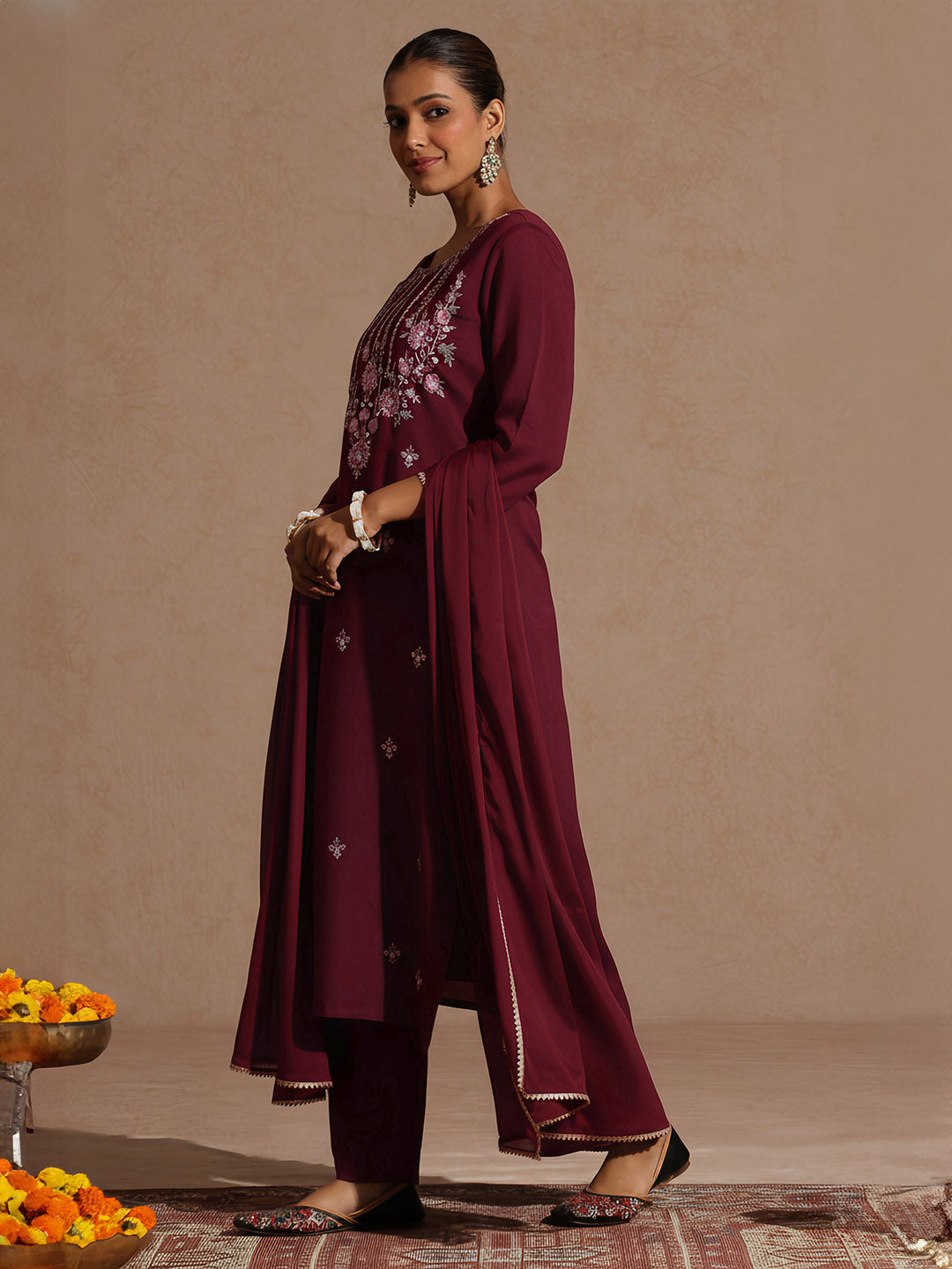 Ninnique Women's Magenta Silk Blend Zari Embroidered Straight Kurta Set