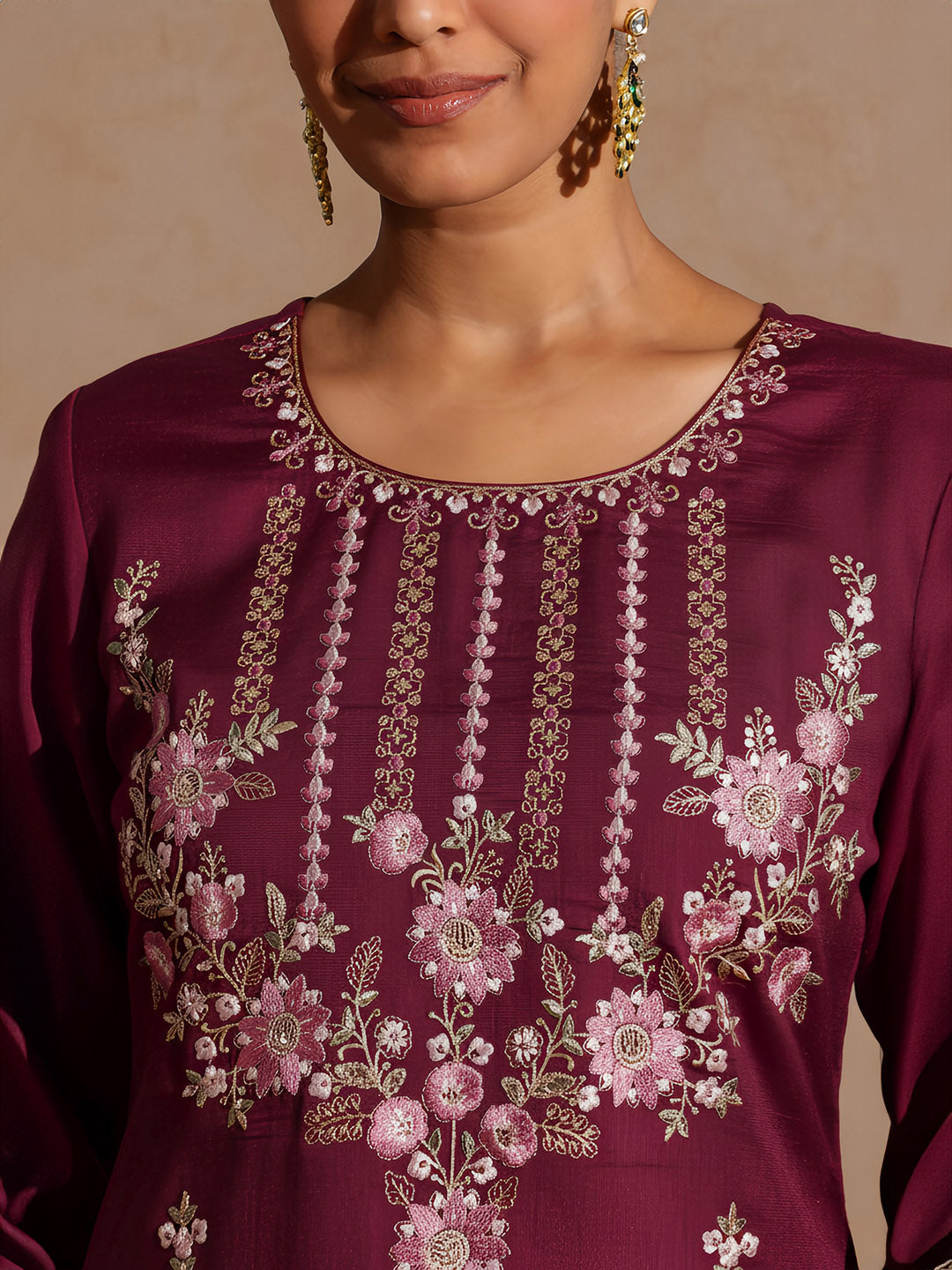 Ninnique Women's Magenta Silk Blend Zari Embroidered Straight Kurta Set