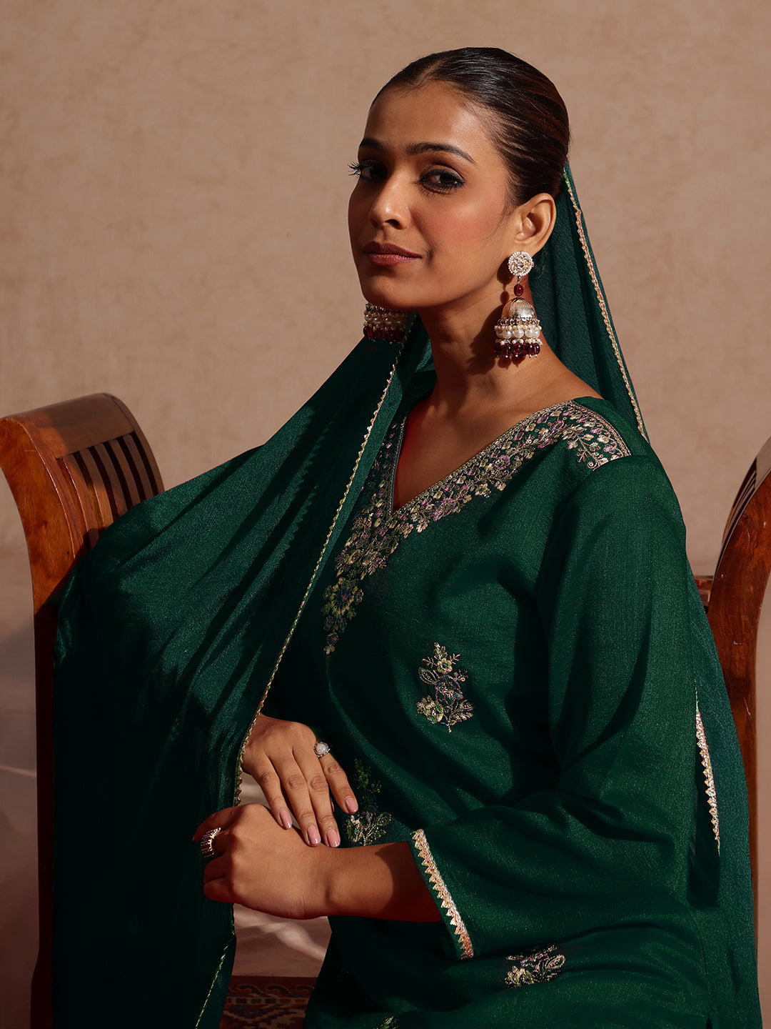 Ninnique Women's Bottle Green Silk Blend Zari Embroidered Straight Kurta Set