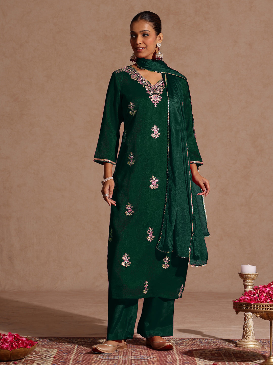 Ninnique Women's Bottle Green Silk Blend Zari Embroidered Straight Kurta Set