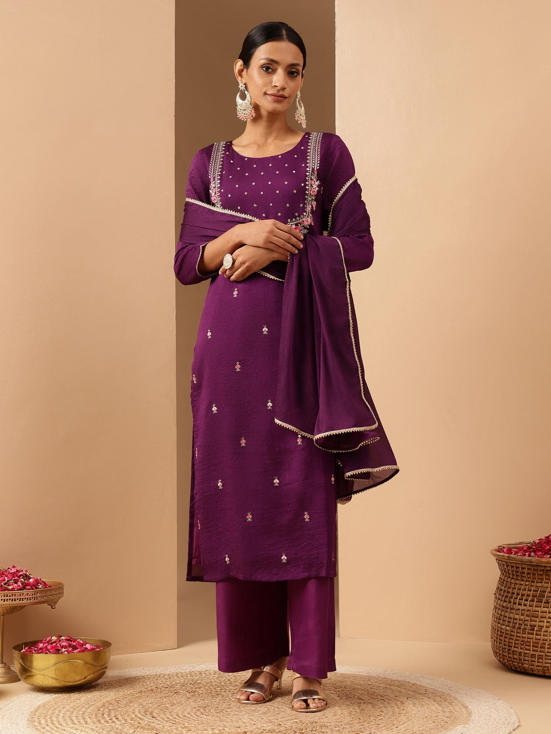 Ninnique Women's Purple Silk Blend Zari Embroidered Straight Kurta Set
