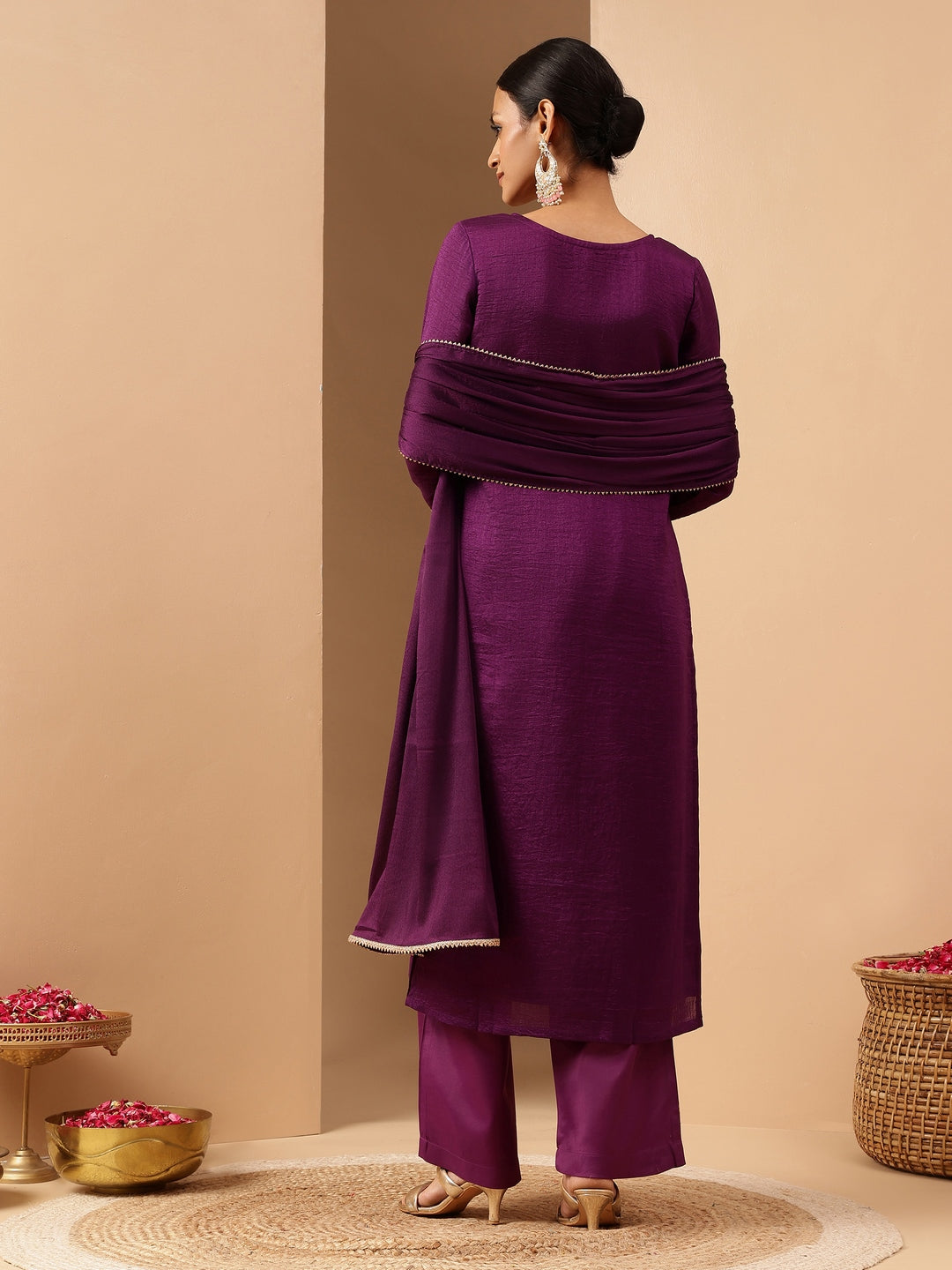 Ninnique Women's Purple Silk Blend Zari Embroidered Straight Kurta Set