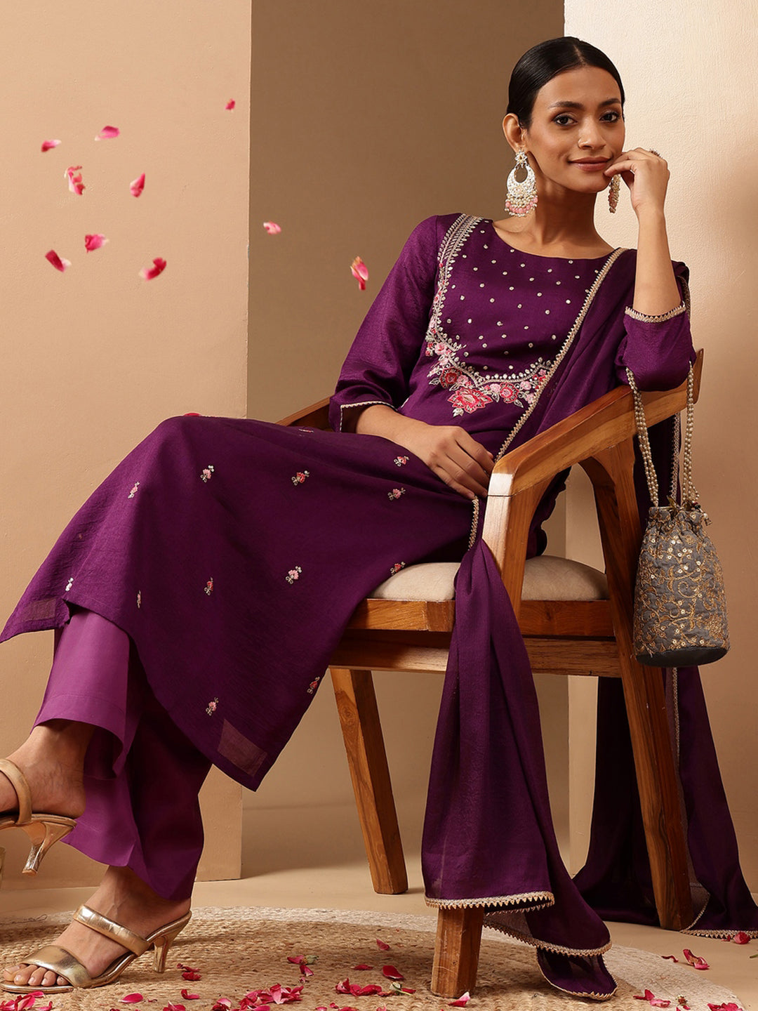Ninnique Women's Purple Silk Blend Zari Embroidered Straight Kurta Set