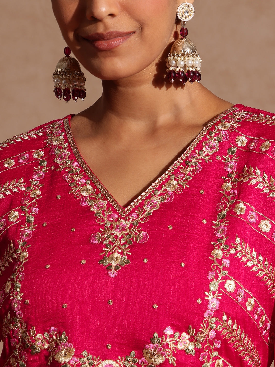 Ninnique Women's Pink Silk Blend Zari Embroidered Straight Kurta Set