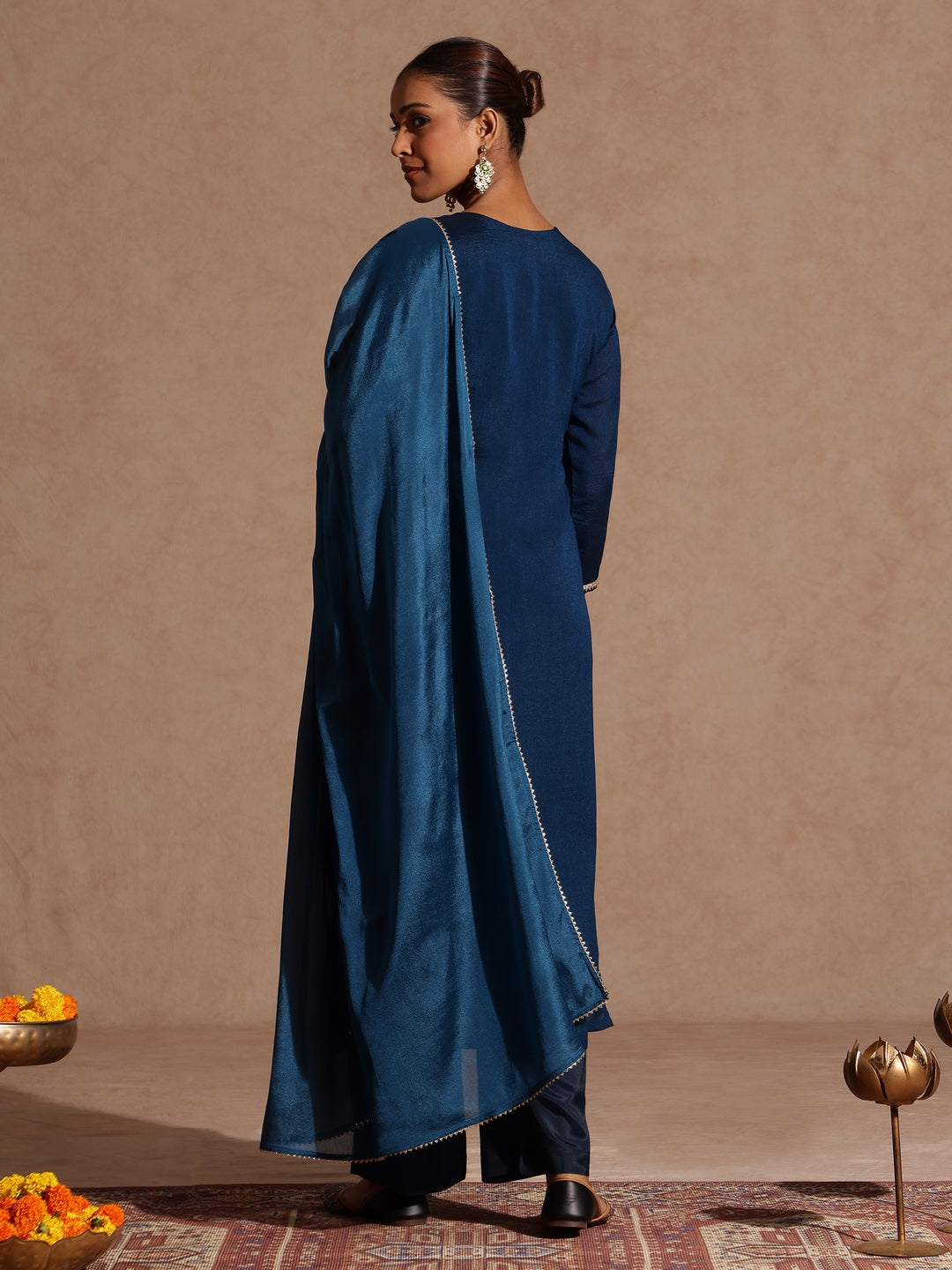 Ninnique Women's Teal Blue Silk Blend Embroidered Straight Kurta Set