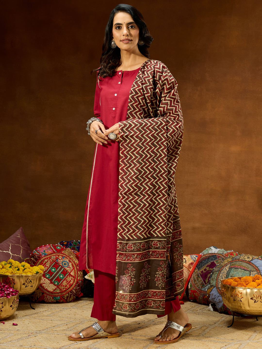 Ninnique Women's Maroon Pure Cotton Solid Straight Kurta Set With Printed Dupatta