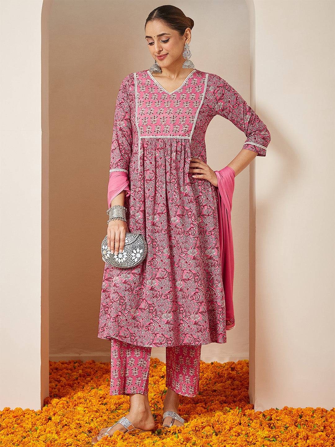 Ninnique Women's Pink Pure Cotton Floral Printed A-line Kurta Set