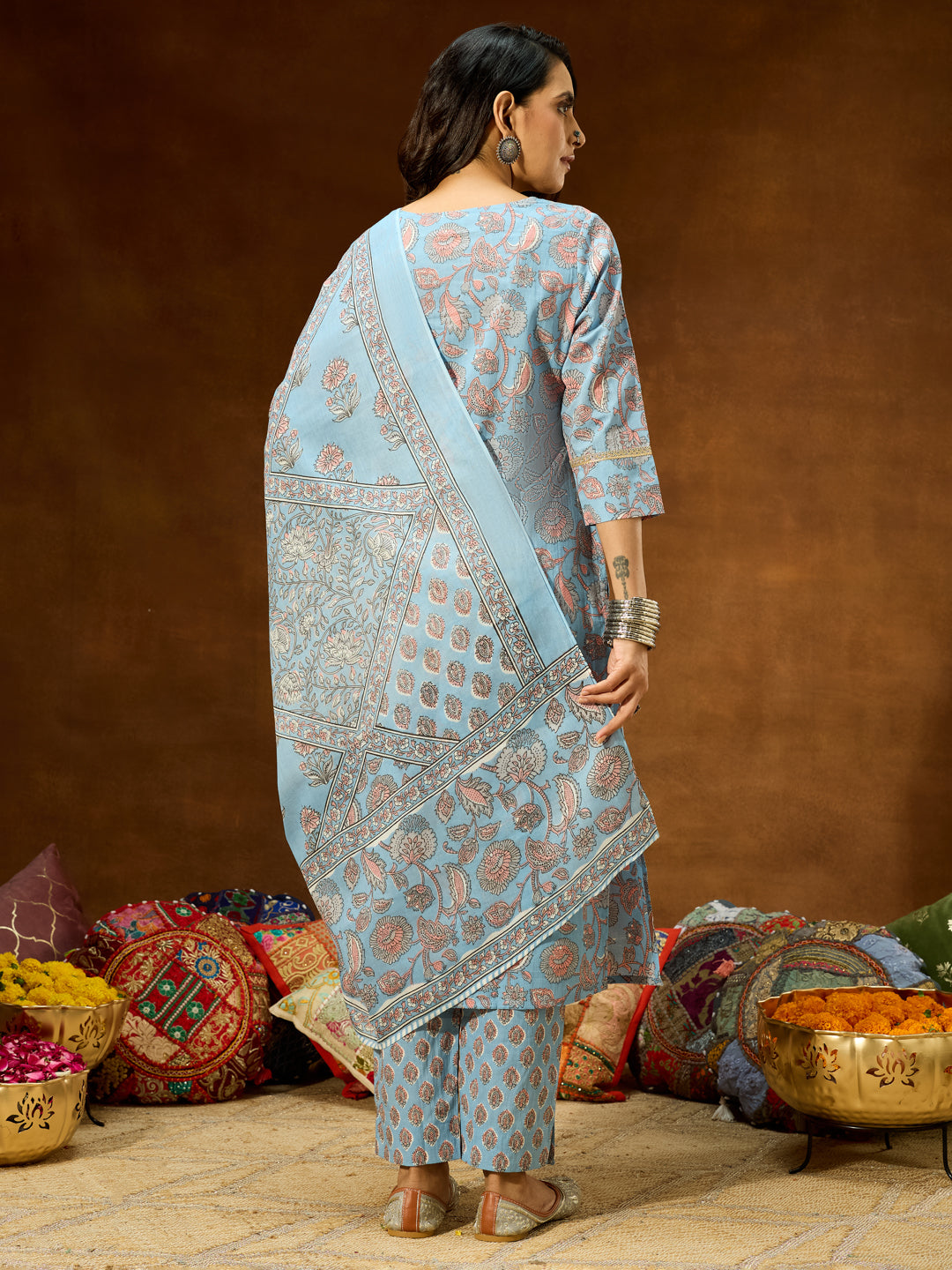 Ninnique Women's Light Blue Pure Cotton Floral Printed Straight Kurta Set